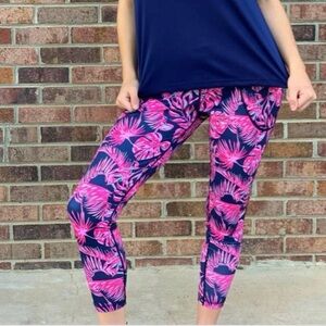 Simply Southern Pink and Navy Palm Leaf Tropical Print Leggings Medium